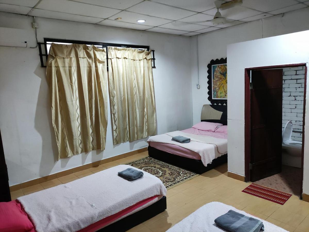 Kencana Guest House Pantai Cenang  Szoba fotó