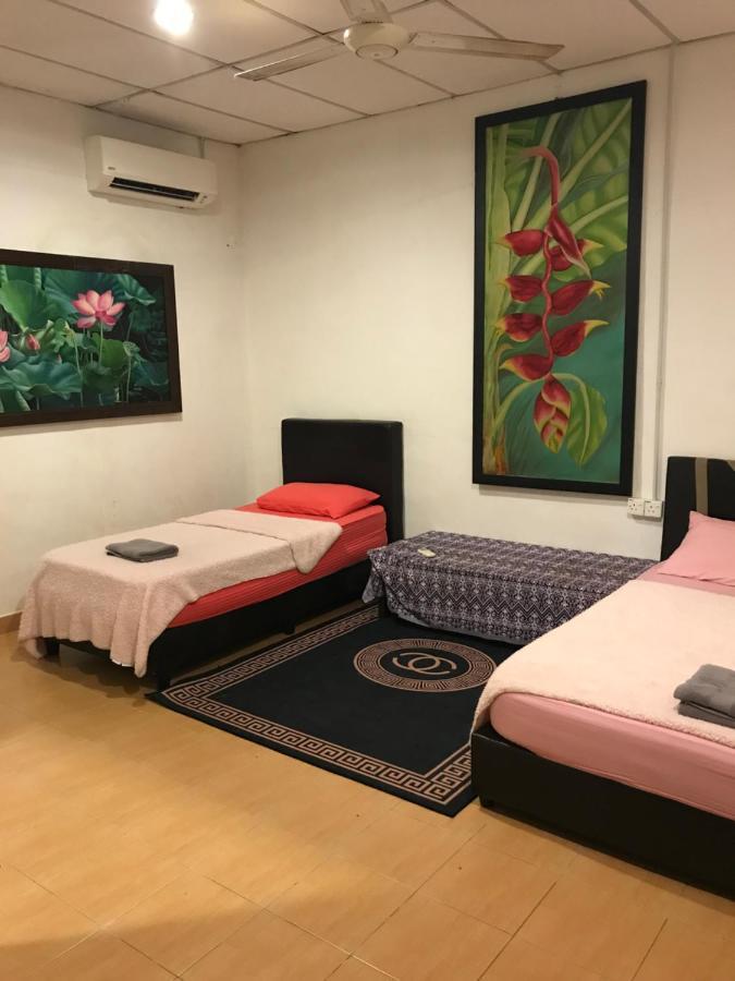 Kencana Guest House Pantai Cenang  Kültér fotó